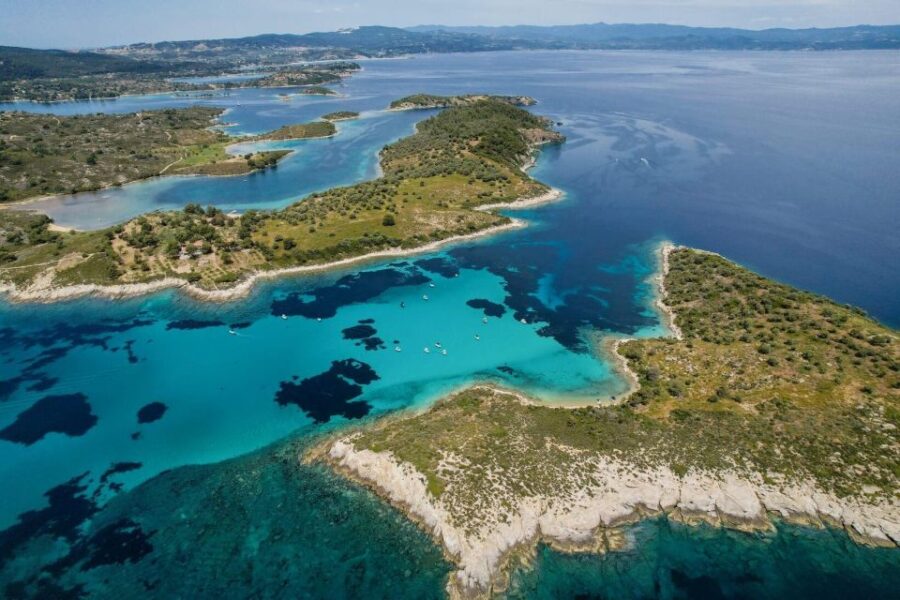 vourvourou-private-traditional-wooden-boat-cruise-activity-details