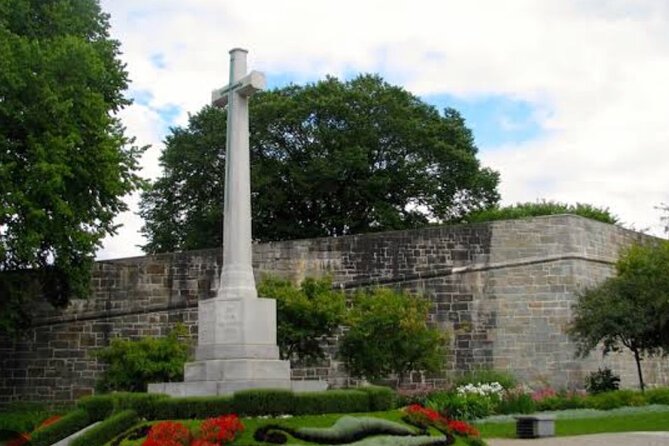Walking Tour: Crimes, Revelations & Anecdotes in Quebec