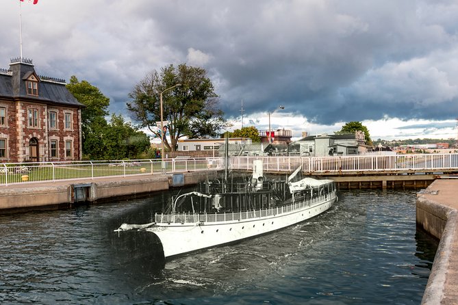 Waterfront Attractions Tour in Sault Saint Marie