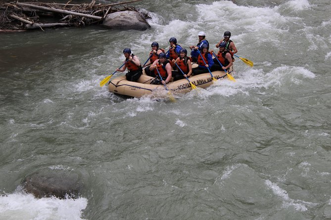 whitewater-rafting-on-toby-creek-whitewater-rafting-adventure