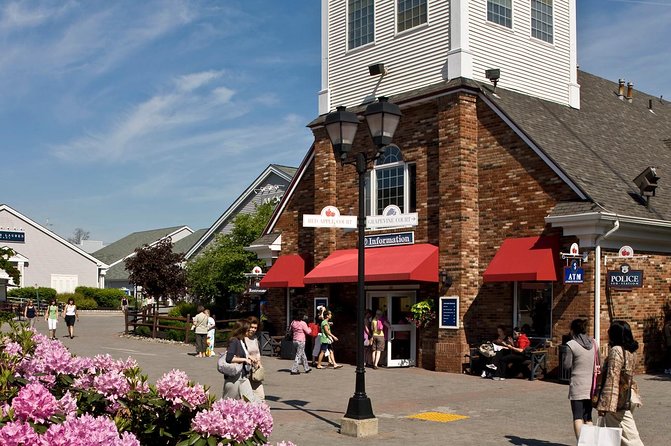 Woodbury Common Premium Outlets Shopping Tour, From NYC - Included Shopping Perks