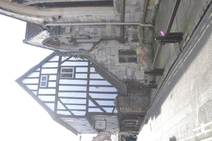 York: Smartphone Guide With Riddles and Discovery Walk - Tour Details