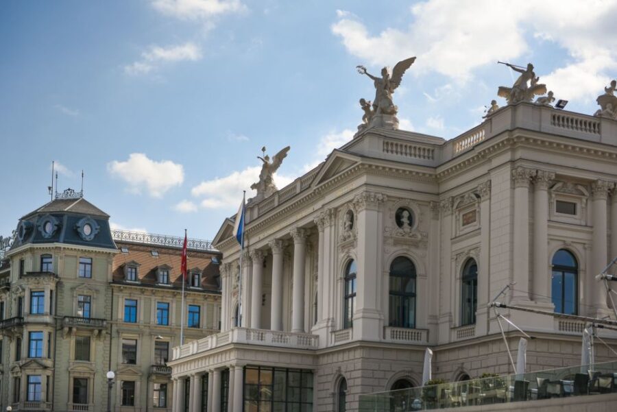 zurich-discovery-walking-tour-hotel-pickup-and-meeting-point