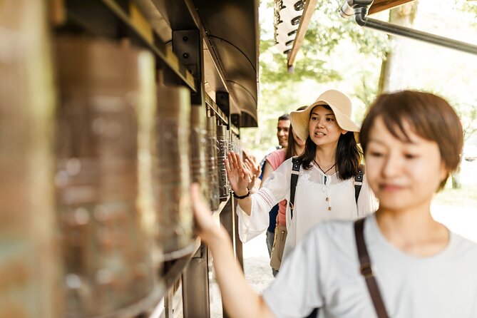 Explore Gion, the Iconic Geisha District; Private Walking Tour - Encountering Geiko and Maiko