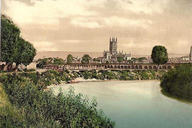 Guided Walking Tour : Ghosts & Giggles of Gloucester - Meeting and Pickup