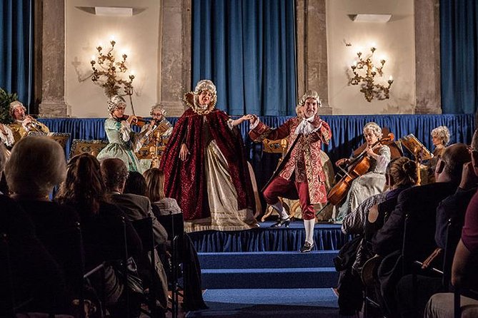 I Musici Veneziani Concert in Venice, Italy: Baroque and Opera - Performer Attire and Venue