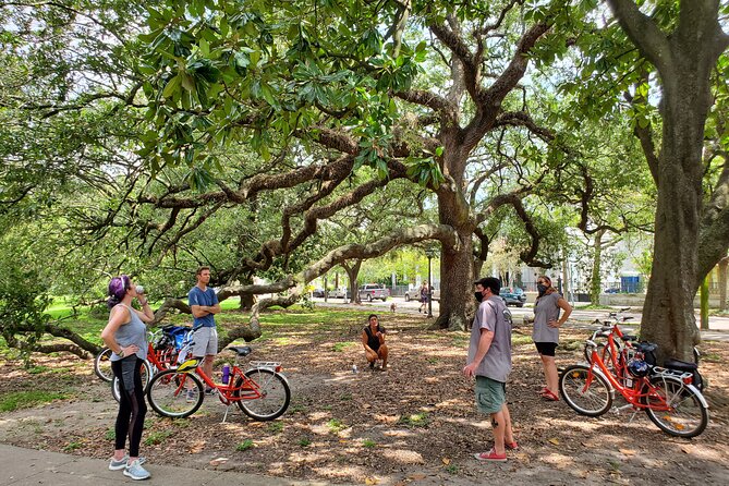 New Orleans Garden District and Cemetery Bike Tour - Highlights of the Garden District