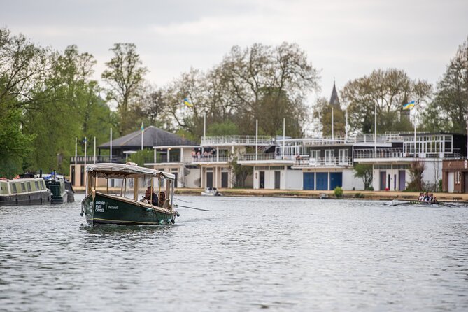 Oxford Sightseeing River Cruise Along The University Regatta Course - Landmarks Along the Cruise