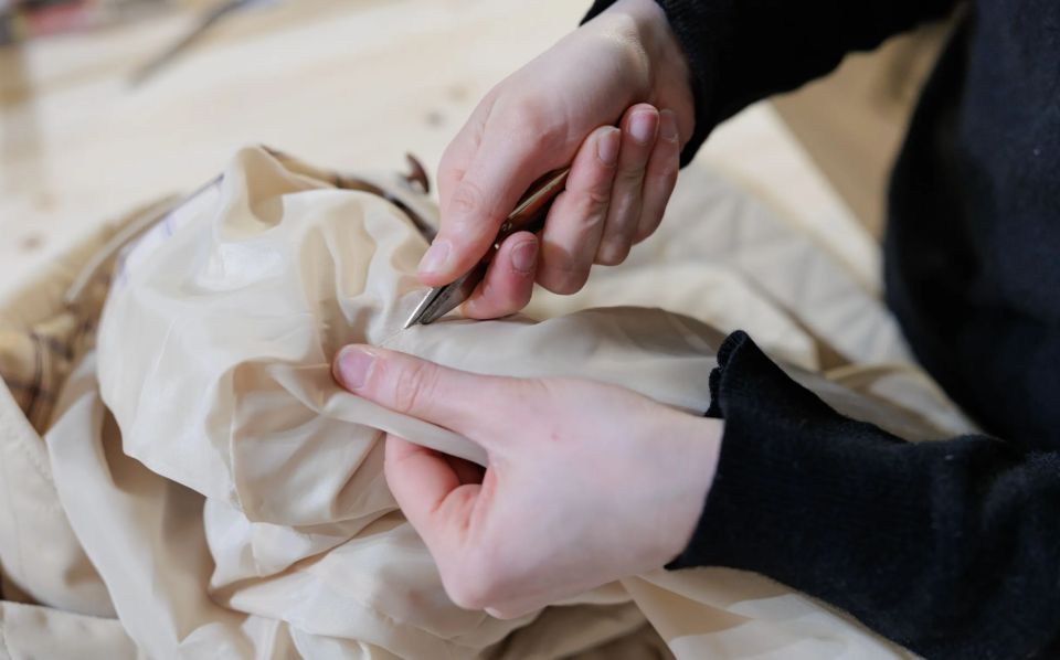 Paris: Couture Workshop, Upcycle Your Own Jacket - Workshop Duration and Languages