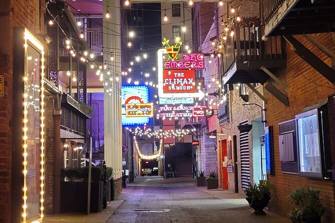 Seeking Spirits Haunted Night-Time Pub Crawl in Nashville - Exploring Nashville on Foot