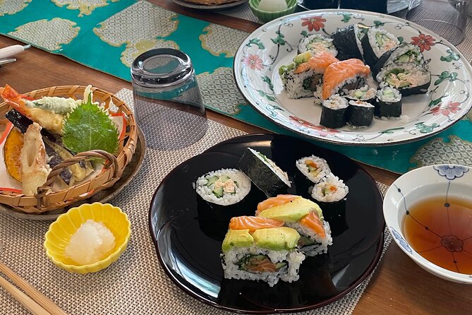 Small Group Sushi Roll and Tempura Cooking Class in Nakano - Back-Rolled Sushi Rolls