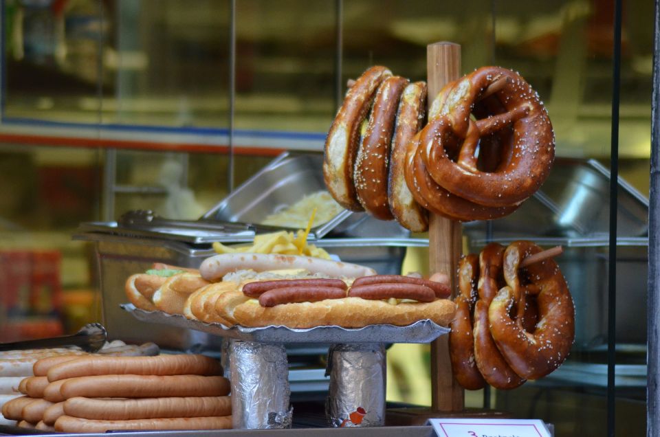 Strasbourg: Traditional Food Group Walking Tour - Food Culture and Dishes