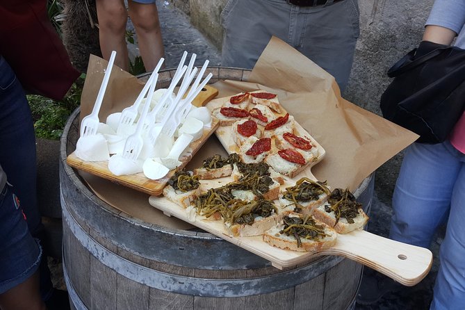 Street Food Tour of Naples With Top-Rated Local Guide & Fun Facts - Meeting and End Point