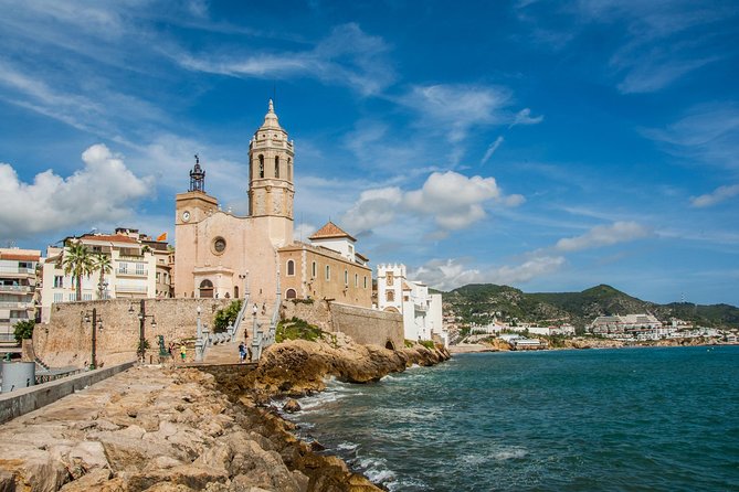 Tarragona and Sitges Tour With Small Group and Hotel Pick up - Pickup Details