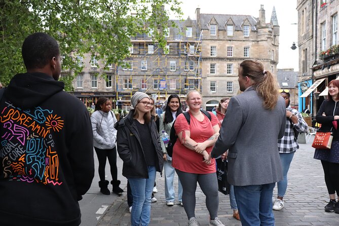 The Edinburgh Literary Pub Tour - Literary Characters Brought to Life