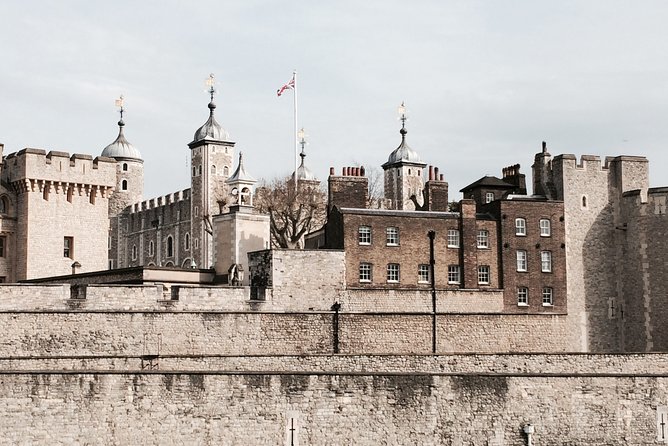 The Tower of London - Small Group Tour With a Local Expert - Meeting Information