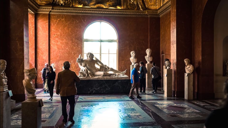 The Ultimate Louvre Experience (Options: Breakfast & Cruise - 40-Minute Guided Tour