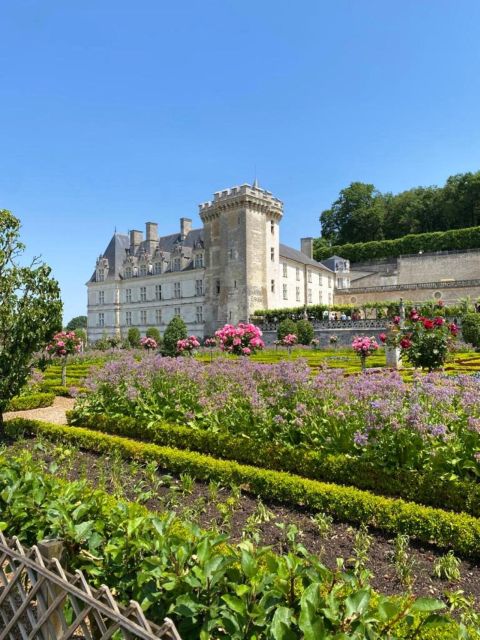 Tours: Azay-le-Rideau and Villandry Chateaux Morning Tour - Exploring Château Dazay-Le-Rideau