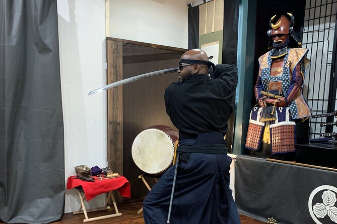 60-Min Samurai Hands-On Seminar for History Lovers + Photo Time - Ninja Weapon Introduction