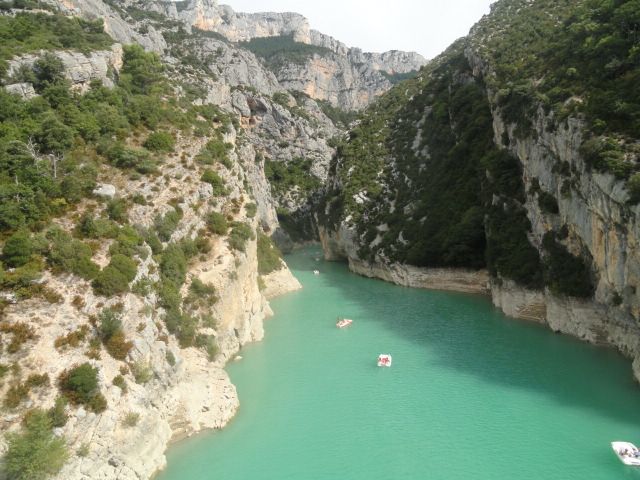 Aix-en-Provence: Verdon Canyon & Moustiers-Sainte-Marie - Relaxing by Sainte-Croix Lake