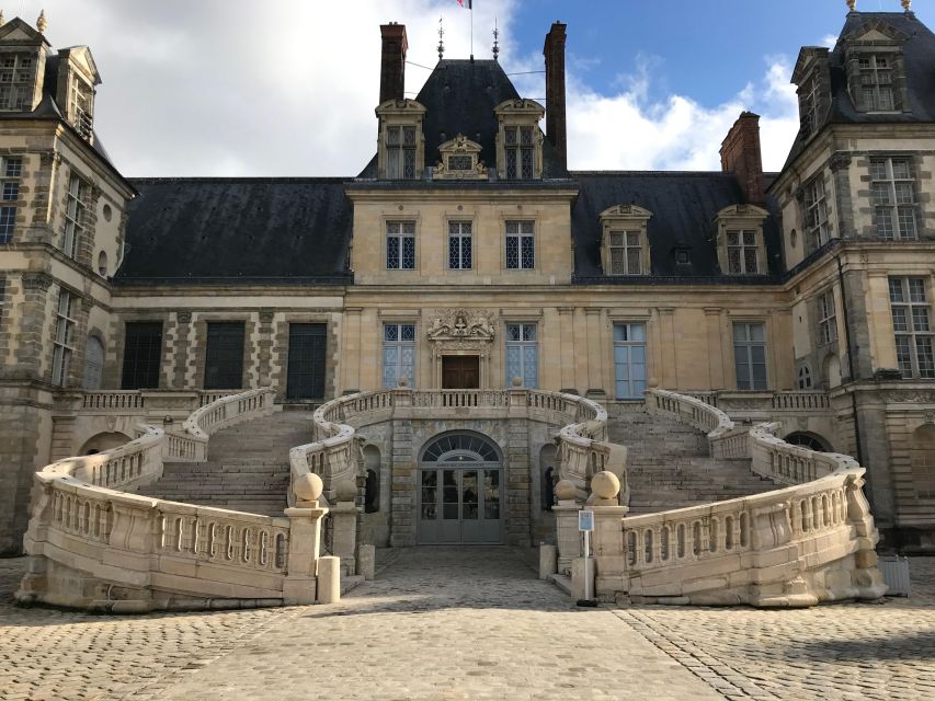 Château Fontainebleau English Semi-Private Guided Tour Max 6 - Highlights