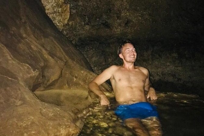 Coles Cave Hike - Intimate Group Experience