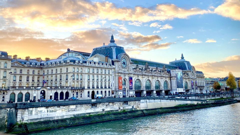 Discover Paris in a Fun and Gourmet Way! - Guided Running Tour of Iconic Landmarks