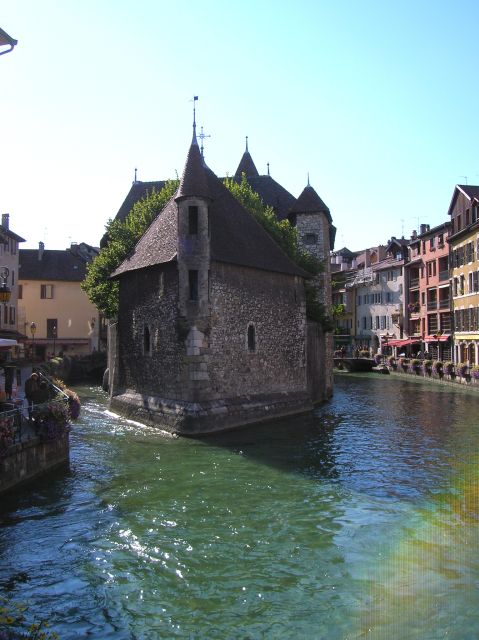 From Geneva: Annecy Half-Day Trip - Free Time for Shopping and Dining