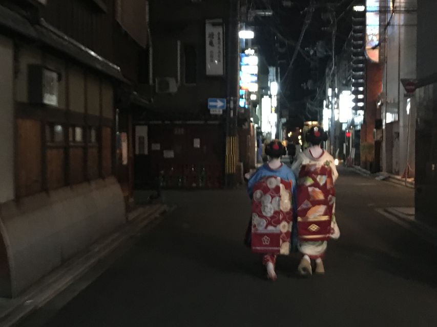 Kyoto: Gion Night Walking Tour - Lantern-lit Cobblestoned Streets