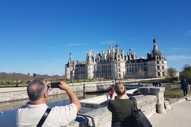 Loire Valley Day Tour Chambord and Chenonceau Plus Lunch at a Private Castle - Cancellation Policy