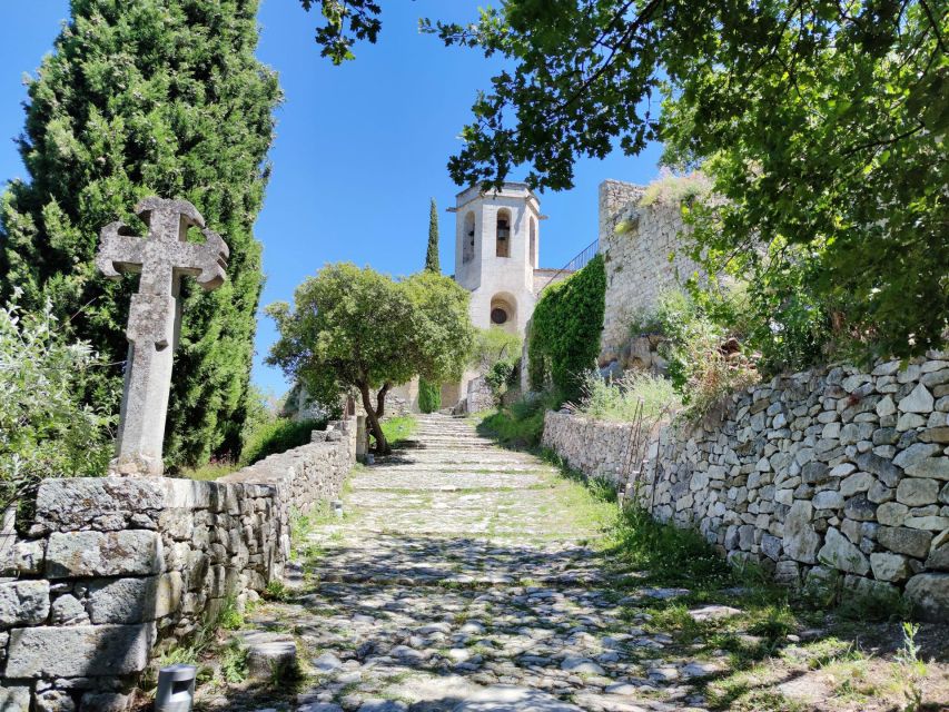 Luberon: Electric Bike Tour - Oppède Ride - Discovering Medieval Church and Chapel