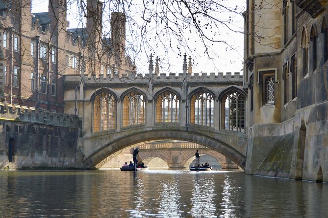 Shared Punt Tour - Cambridge - Accessibility and Restrictions