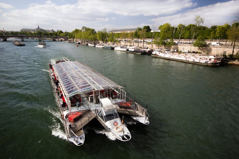 Vintage 2CV Tour + Cruise - Cruise on the Seine