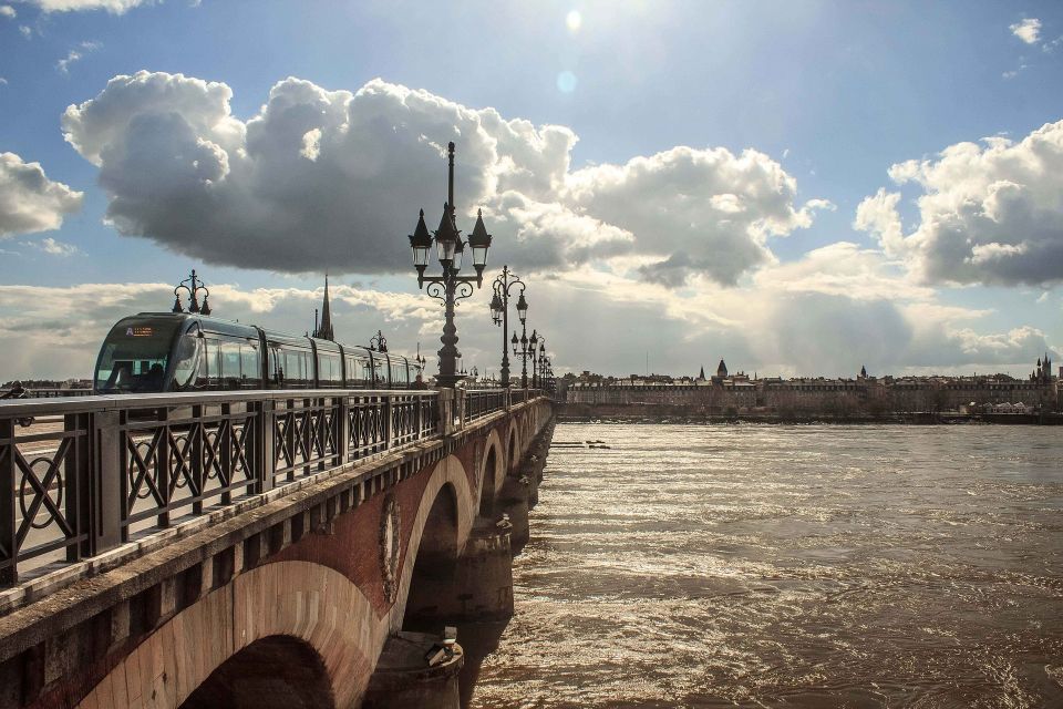 Welcome to Bordeaux: Private Walking Tour With a Local - Indulge in Bordeauxs Culinary Delights