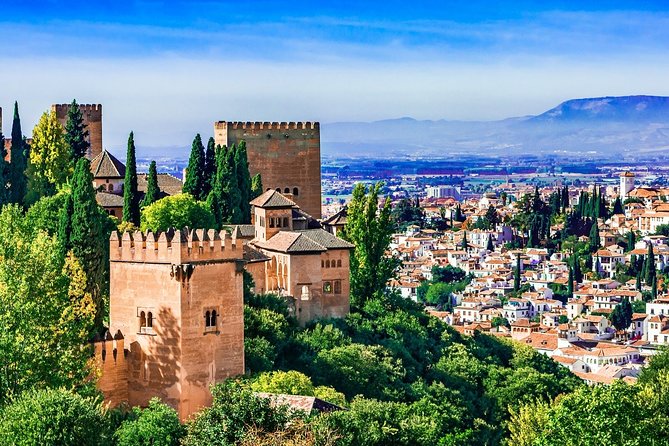 Alhambra Skip-The-Line Private Tour Including Nasrid Palaces - Generalife Gardens: Royal Summer Retreat
