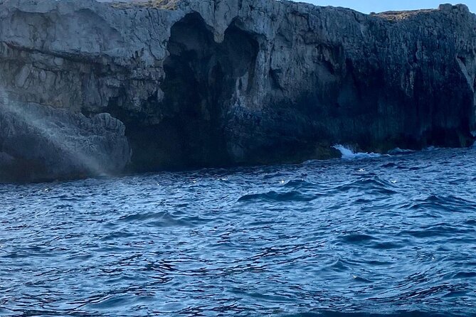 Boat Tour of Ortigia Island and Sea Caves - Included Experiences