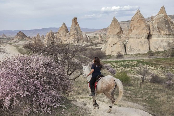 Cappadocia Sunset Horse Riding Through the Valleys and Fairy Chimneys - Accessibility and Weight Limit