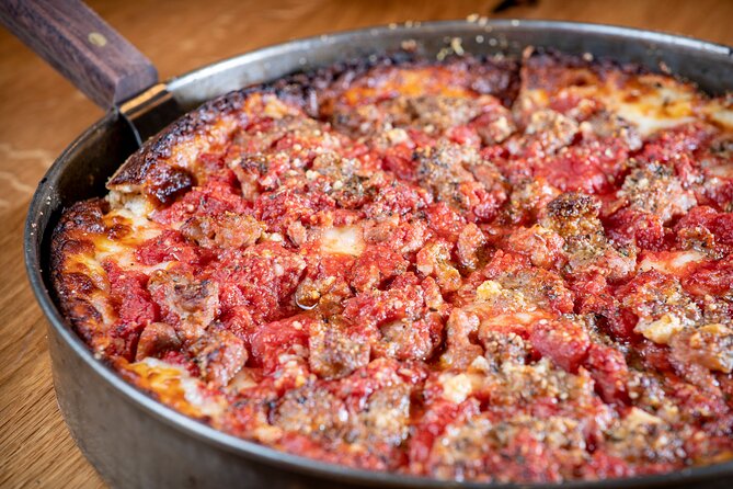 Downtown Chicago Walking Pizza Tour - Sampling Different Pizza Styles