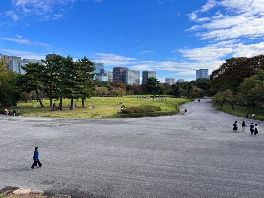 East Gardens Imperial Palace: [Simple Version] Audio Guide - Seasonal Attractions and Events
