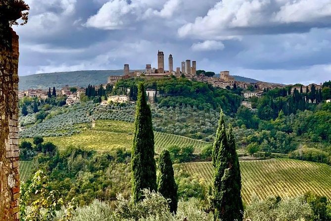 Horseback Ride in San Gimignano With Tuscan Lunch and Chianti Tasting - Accessibility and Age Restrictions