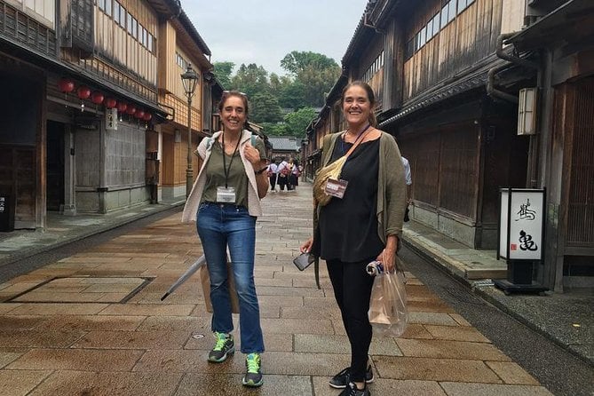 Kanazawa Full-Day Private Tour With Government Licensed Guide - Kanazawa Castle and Oyama Shrine