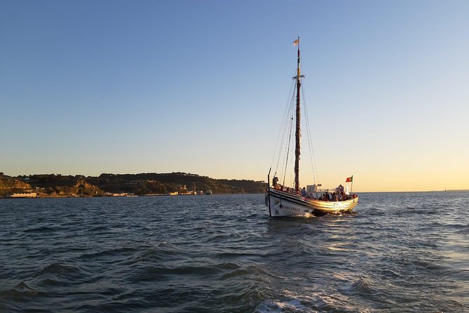 Lisbon Traditional Boats - Guided Sightseeing Cruise - Confirmation and Accessibility