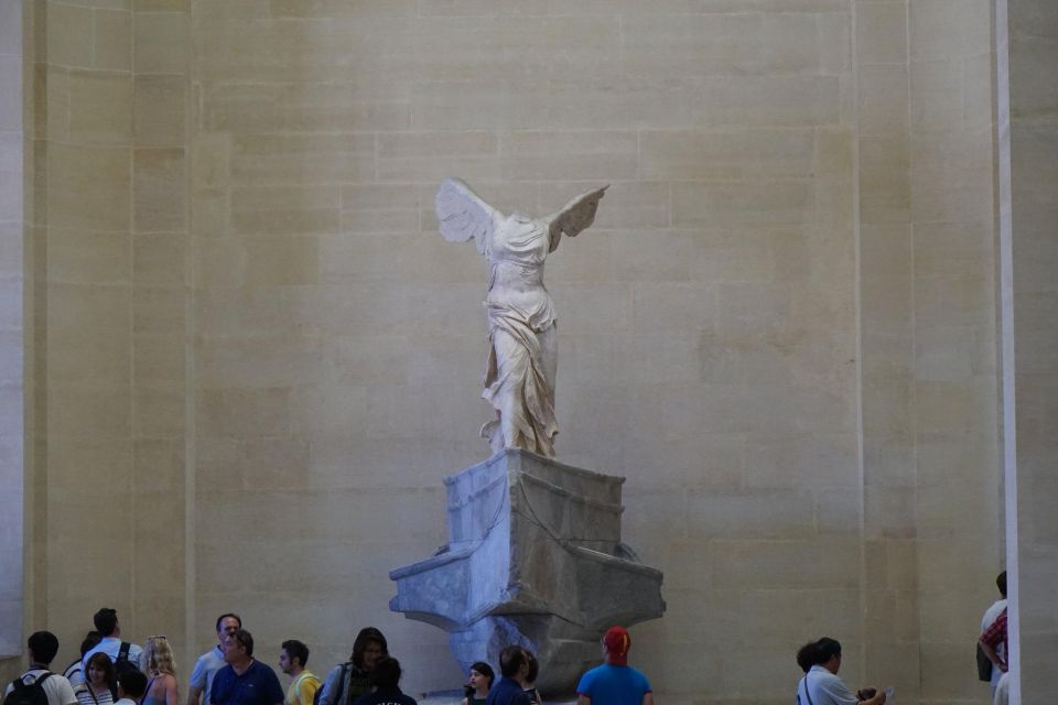 Louvre Highlights: Semi Private Guided Tour (6 Max) + Ticket - Iconic Louvre Artworks