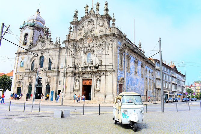 Porto Guided Tour to the Historical Center on a Tuk Tuk - Explore Historic Sights
