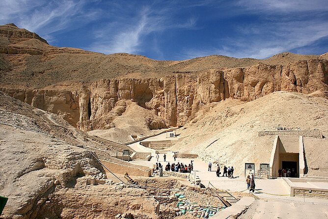 Private Full Day Tour of Luxor West Bank Tombs and Temples - Pickup Details