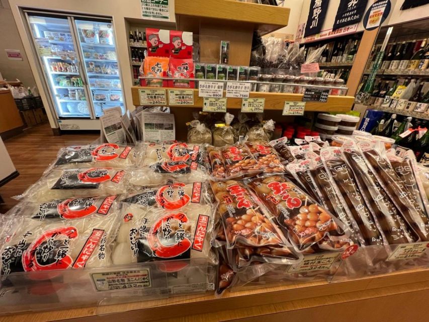 Tokyo: Yuurakucho Japanese Local Delicacies Tour - Buy Souvenirs and Specialties
