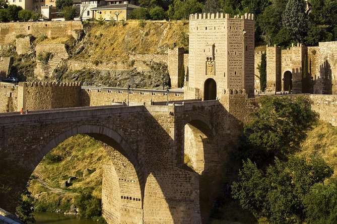 Toledo Half-Day Tour With St Tome Church & Synagoge From Madrid - Maximum Travelers