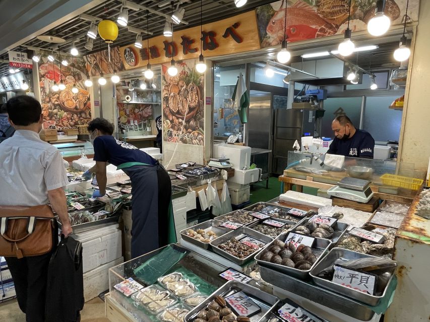 Tsukiji: Outer Market Walking Tour & Sake Tasting Experience - Sampling Diverse Sake Varieties