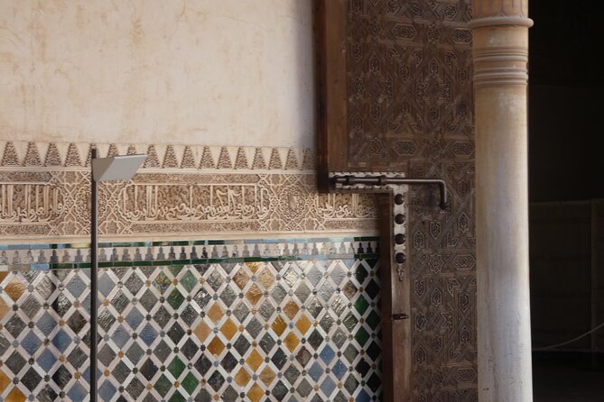 Alhambra Skip-The-Line Private Tour Including Nasrid Palaces - Inclusions and Tour Highlights