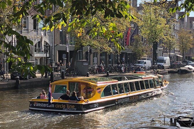 Amsterdam: Cruise Through the Amsterdam UNESCO Canals - Meeting Point and Assistance